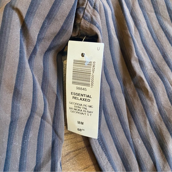 NWT Aritzia Babaton Essential Relaxed Shirt - M - Picture 6 of 8